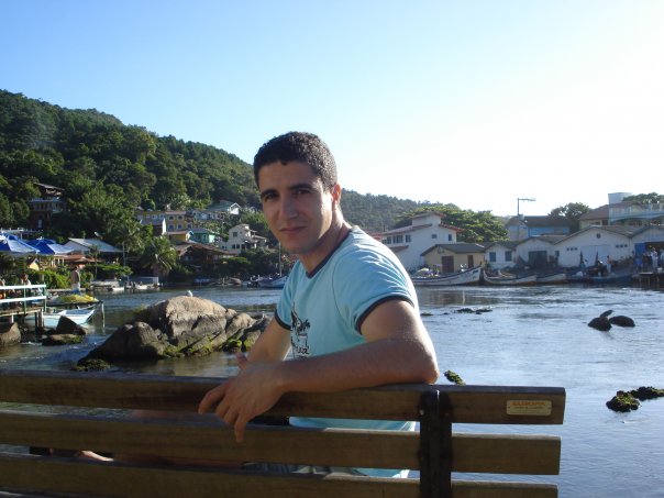 Paulo Bravo - https://www.paulobravo.com